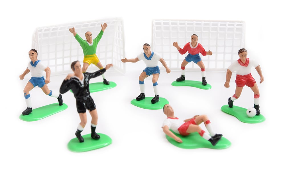 9 Stk. Deko Fussballfiguren